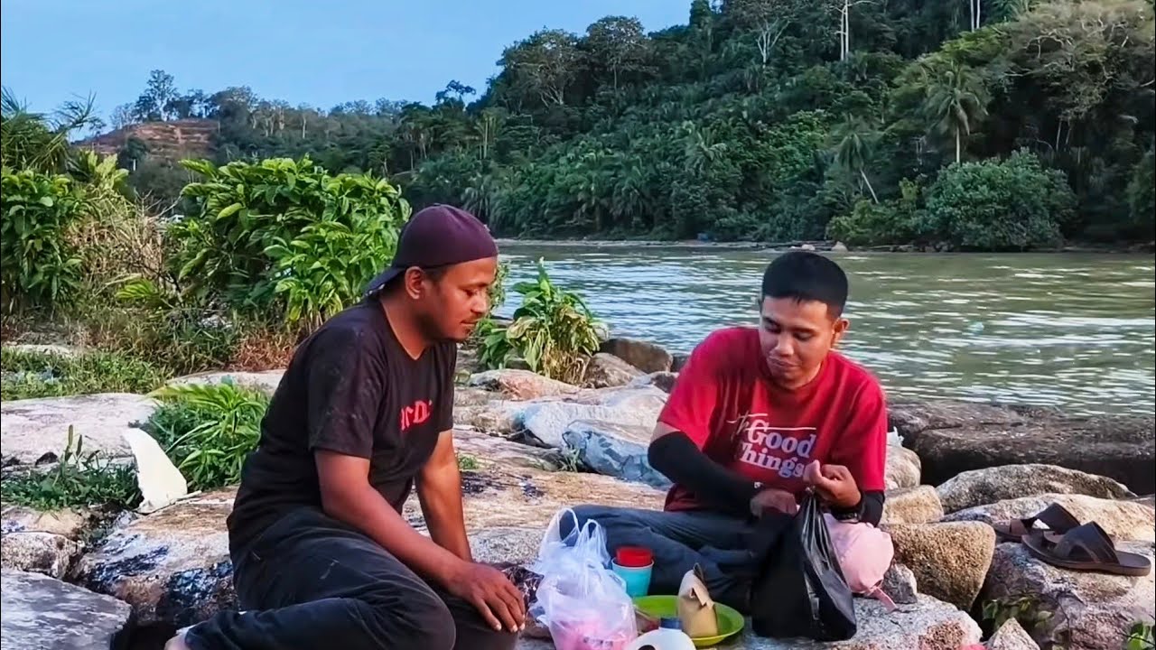 BUKA PUASA PINGGIR MUARA, MALAH DAPET IKAN BANYAK BANGET!