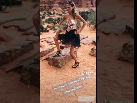How to model for a desert photoshoot