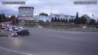 З’явилось відео ДТП в центрі Сум