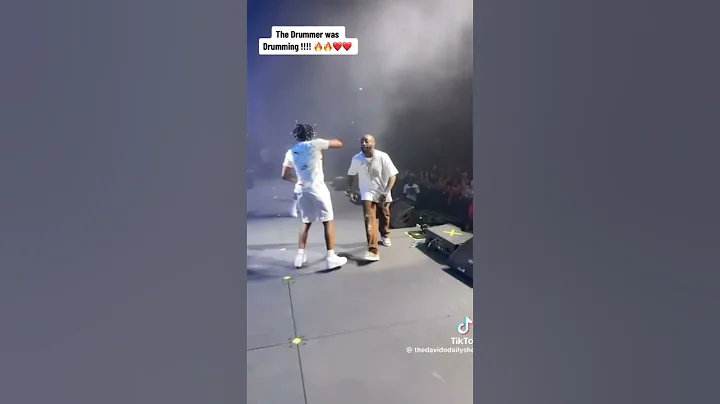 Davido couldn't stand the drummer 🔥😳     #youtubeshort #davido #drums #drumcover #composers