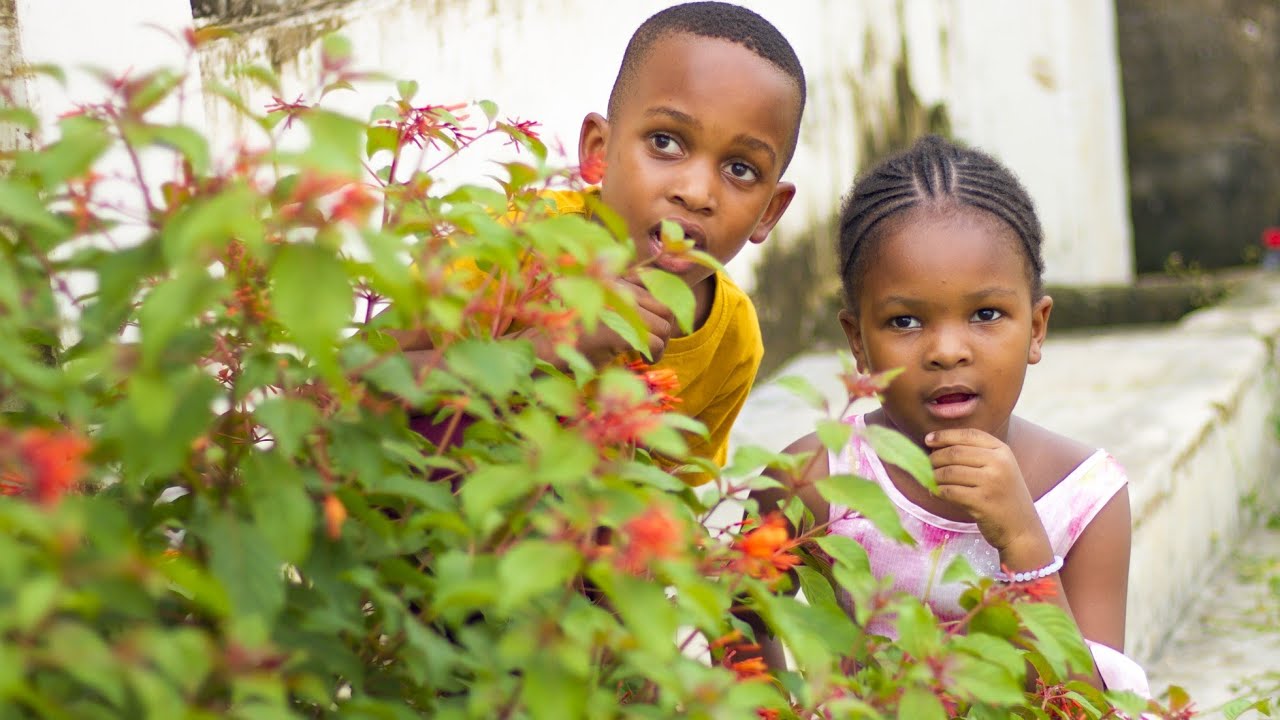 MAI ZUMO NA DOGO SELE WAMEMKOMESHA KAKA YAO