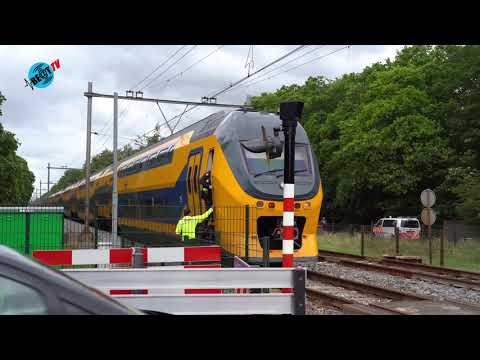 Geen treinverkeer door aanrijding met persoon op spoor bij Heiloo (6 juli 2021)