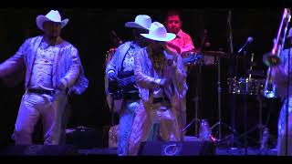 Watch Banda Maguey Baila Nena En Vivo video