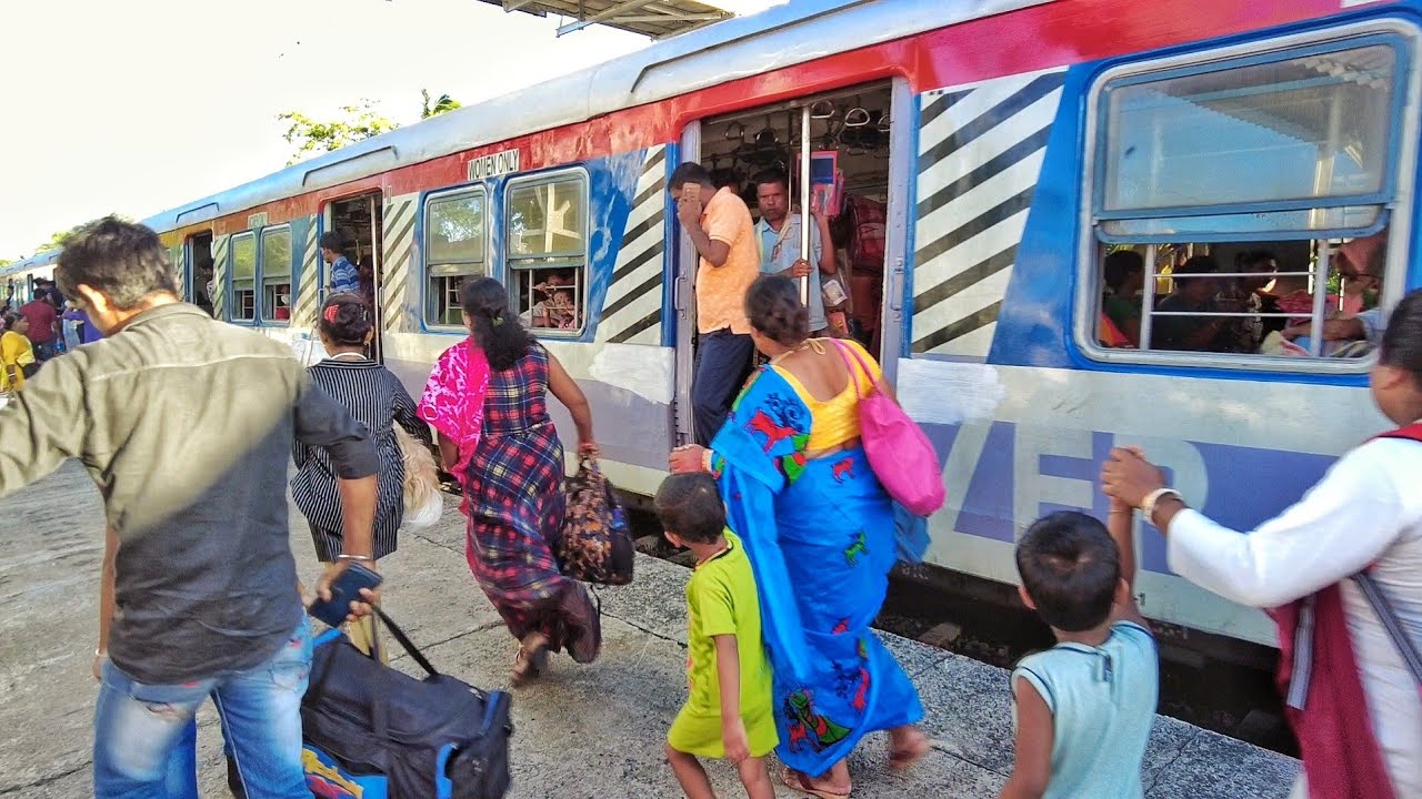 DEMU style EMU | katwa sealdah 9 coach local train | Indian railways