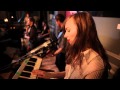 Capture de la vidéo New Young Pony Club "Lost A Girl" Live At Home House In Association With Raymond Weil