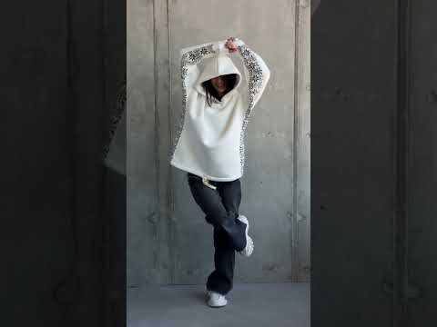 Жіноче худі «ORNAMENT», видео 1