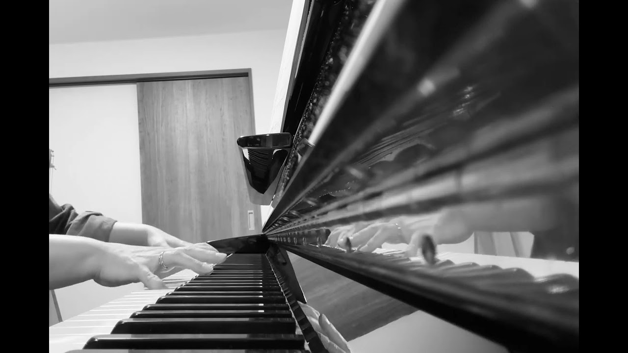 ジョン・レノン「ハッピー・クリスマス（戦争は終った）」ピアノ