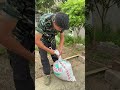 Add handles to feed bags, easy to carry!