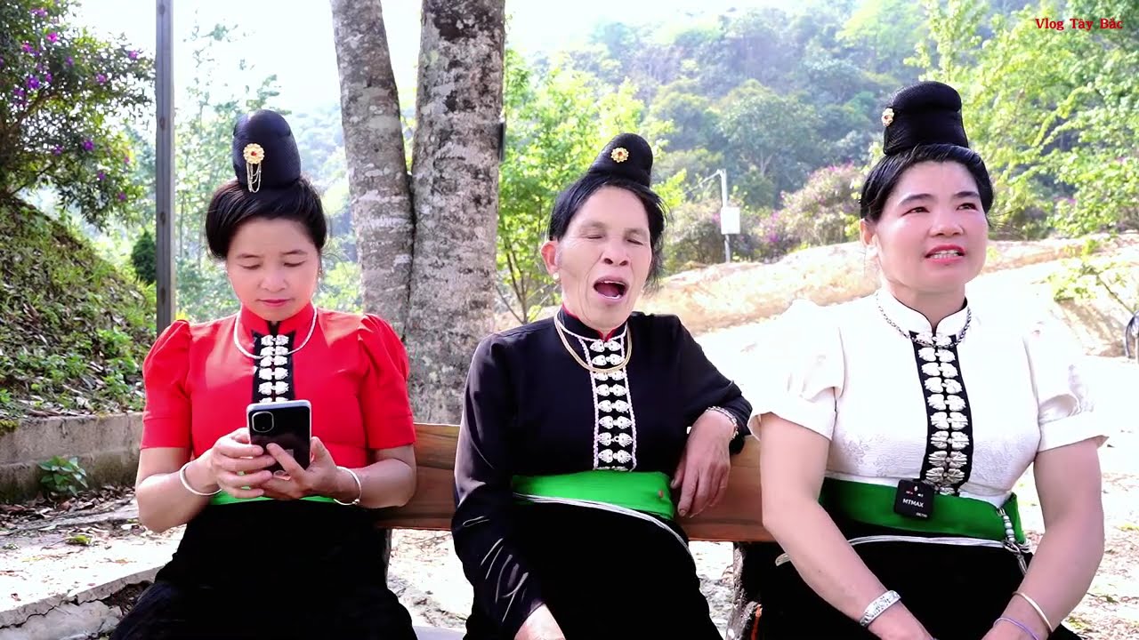 [Hát Thái] Bà Biêng Chung Hát Quá Xuất Sắc Khiến Quàng Phương Khâm Phục Chỉ Biết  Cúi Đầu Thán Phục