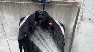 レビュー】優秀なソフトシェルレインウェア カステリ『ULTRA RAIN CAPE