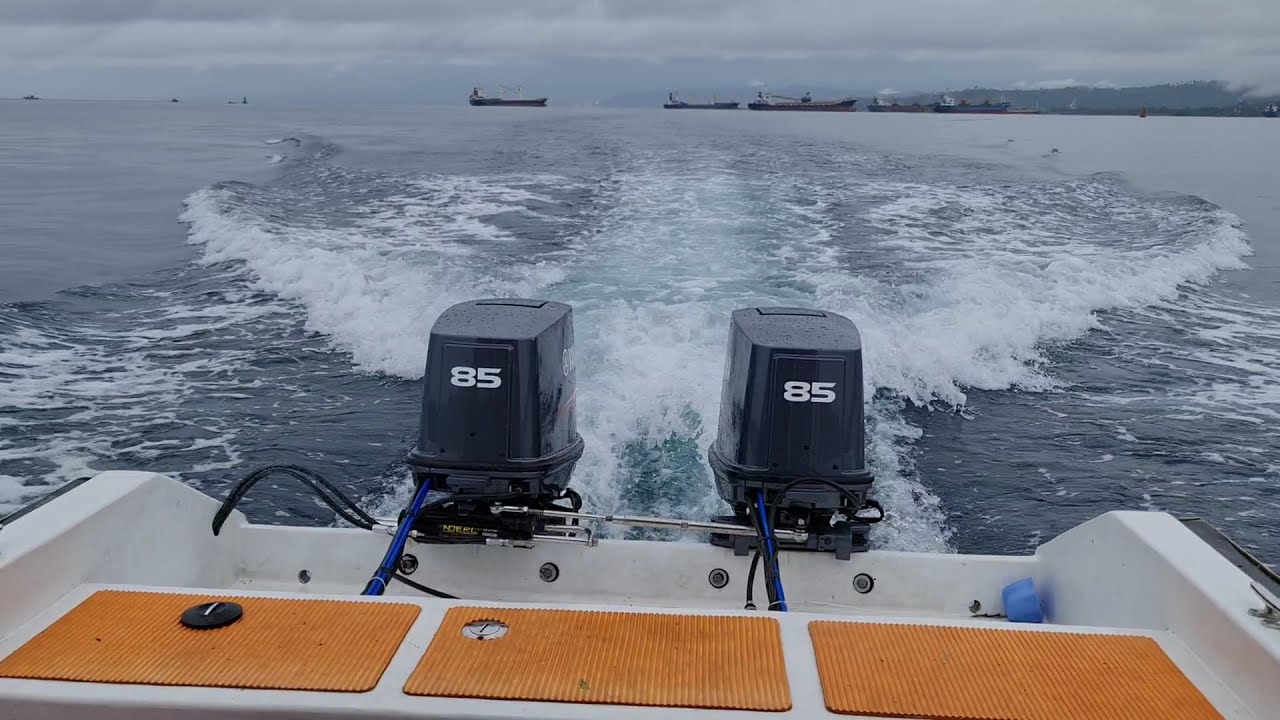 Ujicoba Boat Puskesling  9 meter 2 x 85 HP - Fiberglass Ambulance boat 2 x 85 HP - 29 - 31.5 Knot