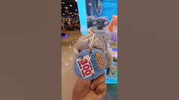 CLAW MACHINE HACK. #shorts #clawmachine #satisfying #hack