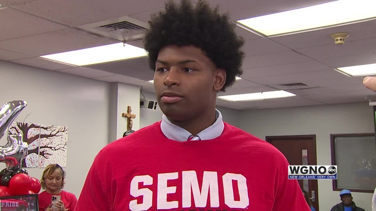 Kaleb Roper Rummel Interview: Rummel OL Kaleb Pearley signs with Southeast Missouri State ...