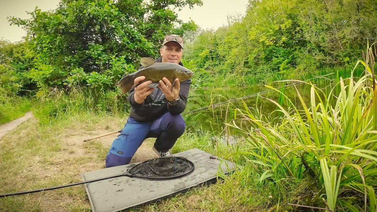 JONINIŲ ŽŪKLĖ dugnine. Lynai ir karšiai su metodu kanale.