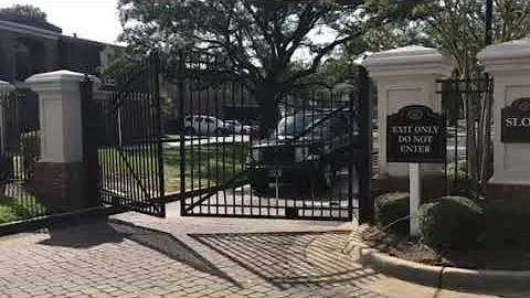 How to use the exit gate