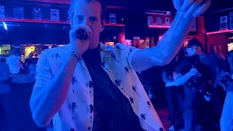 Here’s what you get at a Winklevoss twins concert