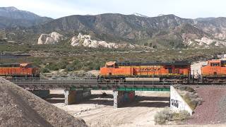7 Hours @ Cajon Pass, CA in 4k - Meets, manifests, autorack, Amtrak, intermodal, dpu's - Winter 2026