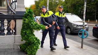 Funnies public reaction bushman prank