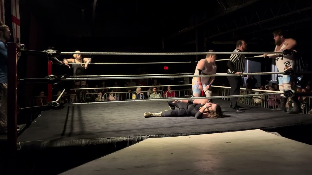 (DIS)Graceland vs The Anthony Express