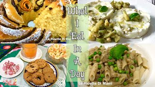 WHAT I EAT IN A DAY | Cosa Mangio In Un Giorno + Due Ricette Inedite e Tante Novità screenshot 2