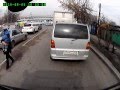Алматы. Попрошайка на дороге 20150225 1232
