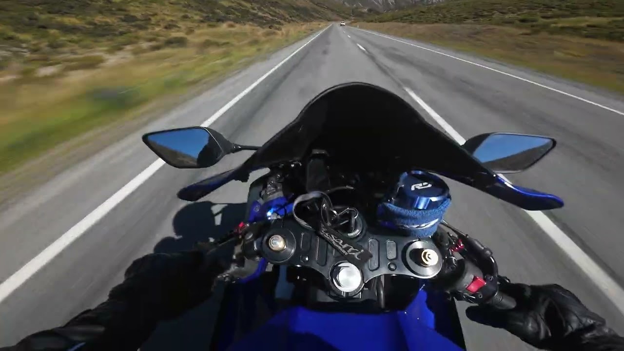 R7 24 minutes of unedited NZ mountain pass roads