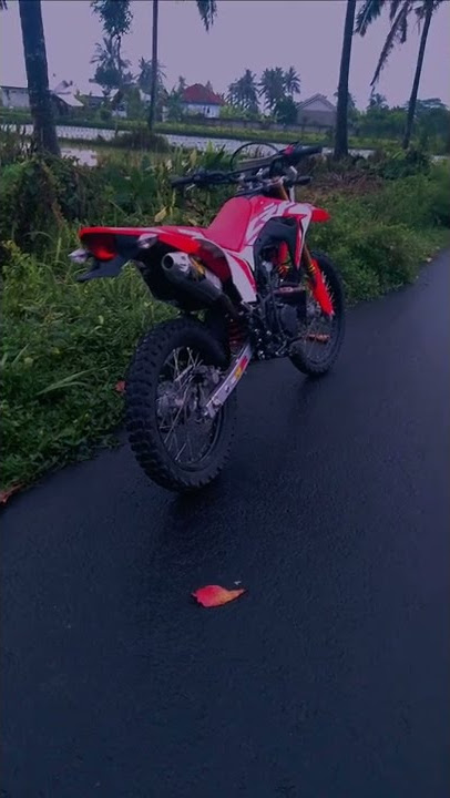 story wa crf 150L