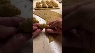 Çayın Yanına Çok Yakışacak Cevizli, Tarçınlı Kurabiye Tarifi