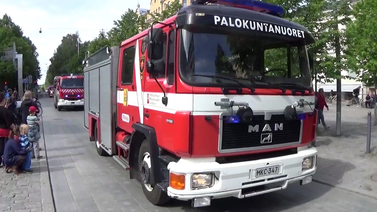 Palokunnan paraati Vaasassa 9.6.2018