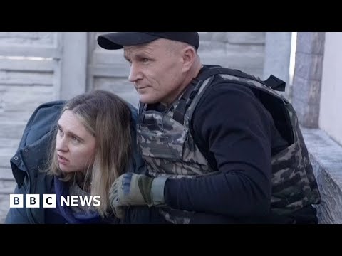 BBC crew and aid workers flee ‘artillery attack’ in Ukraine – BBC News