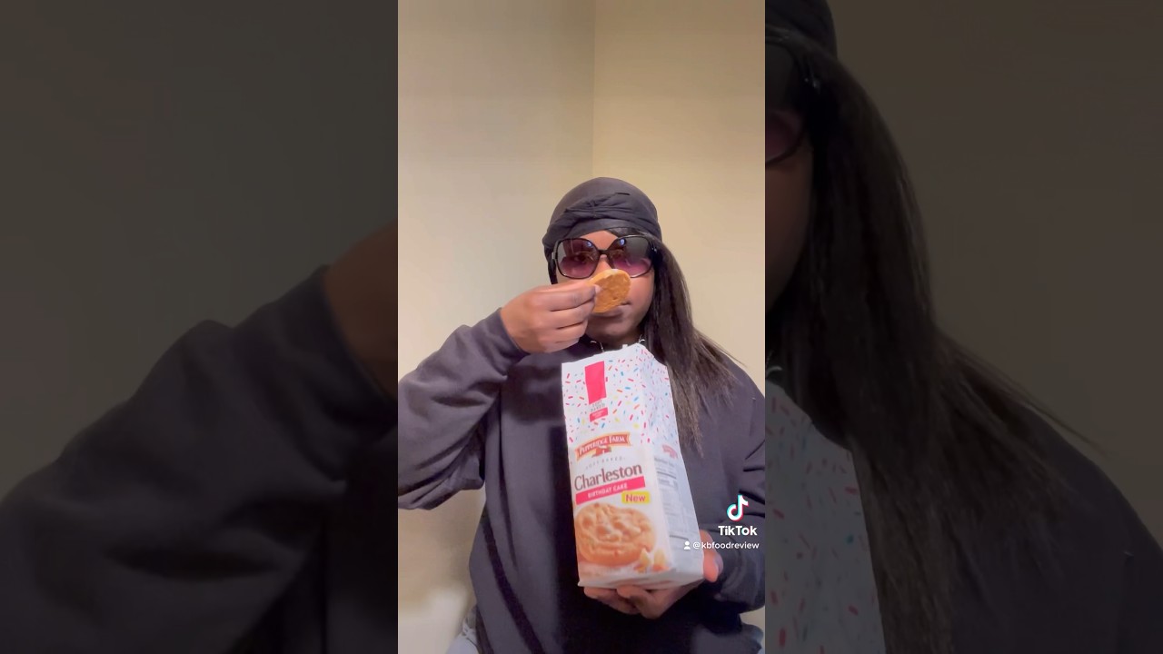 Pepperidge Soft Baked Birthday Cake Cookies! | Imjustmekb