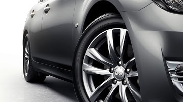 2018 INFINITI Q70 - Around View® Monitor with Moving Object Detection (if so equipped)