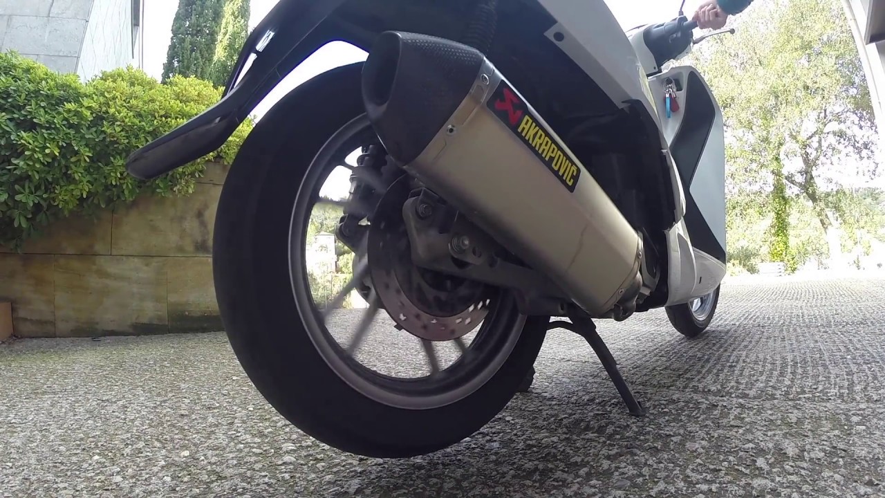 sh 125i AKRAPOVIC. - YouTube