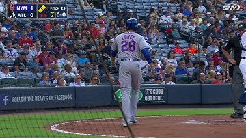 NYM@ATL: Loney scores on d