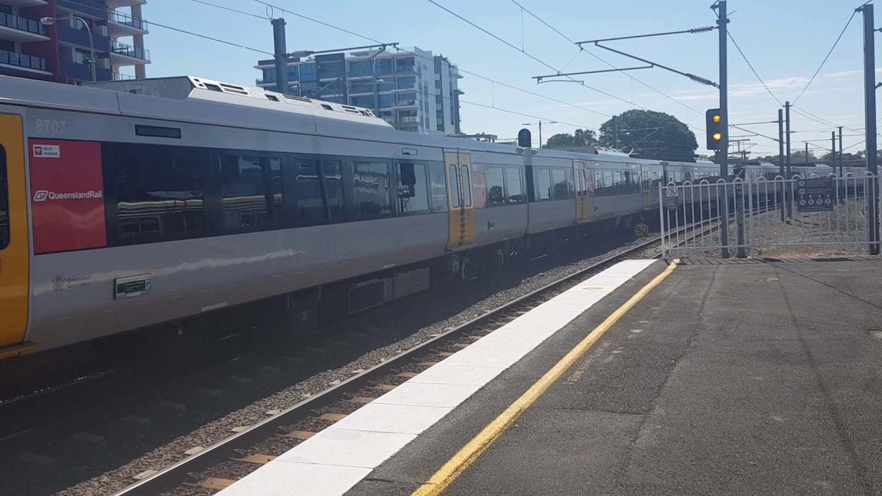 Ipswich Train passing by YouTube Ipswich Train passing by YouTube