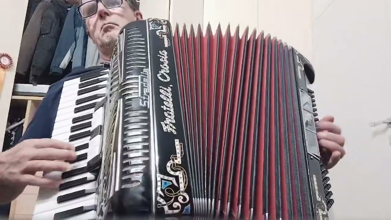 MAURO MIGLIORI - SONIA polca per fisarmonica. Musica di Lionello Marani.