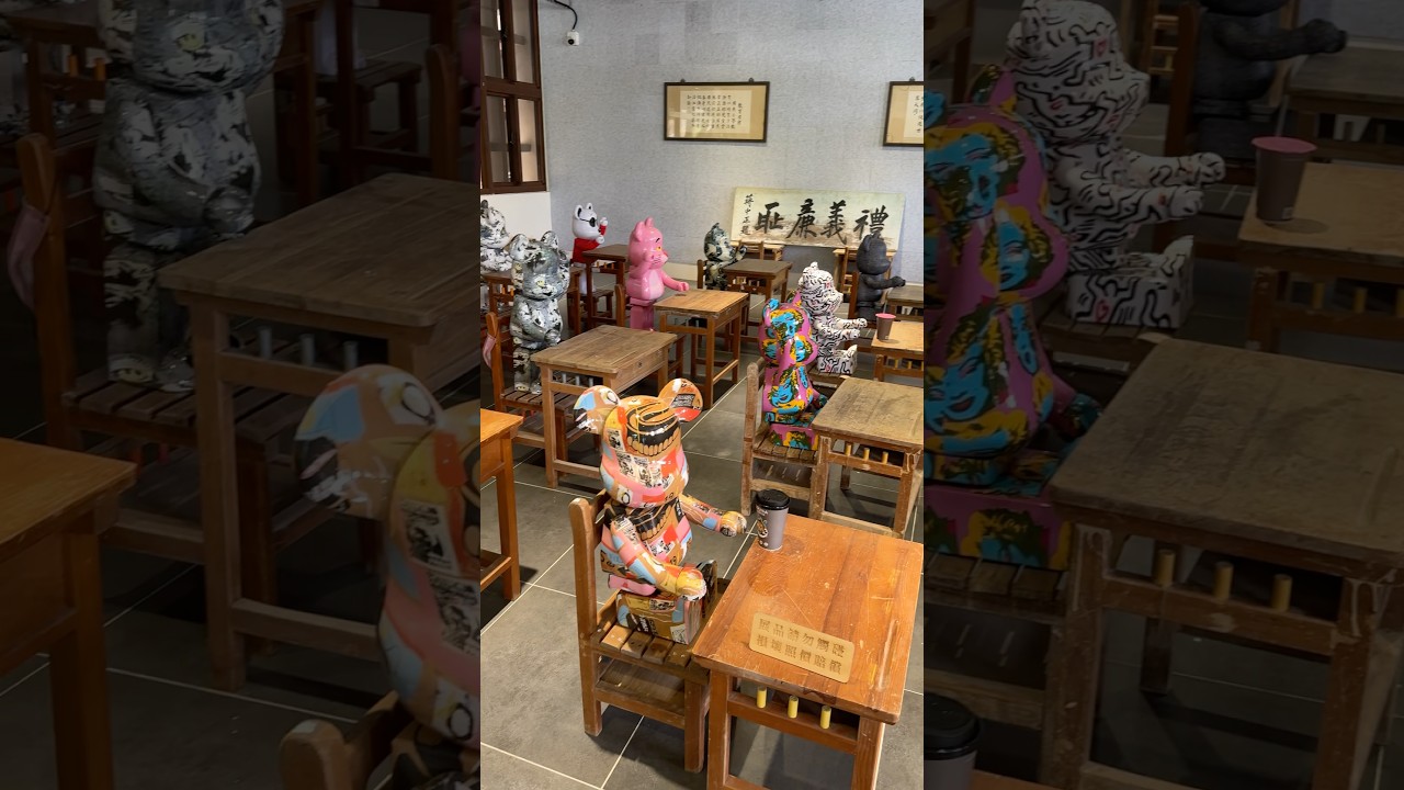 CRAZY BEARBRICK 400% Collection in Taiwan!🔥 