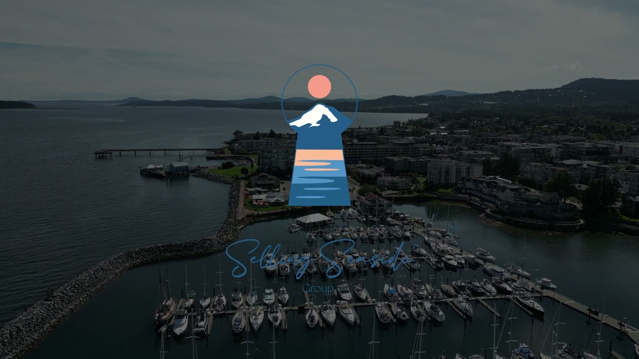 2048 Courser Dr, Sidney BC