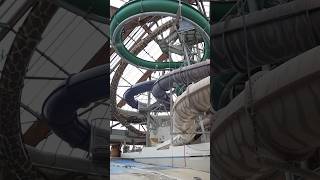 Exploring an abandoned, indoor waterpark 🛝 #abandoned #urbex #waterpark #waterslide #pool