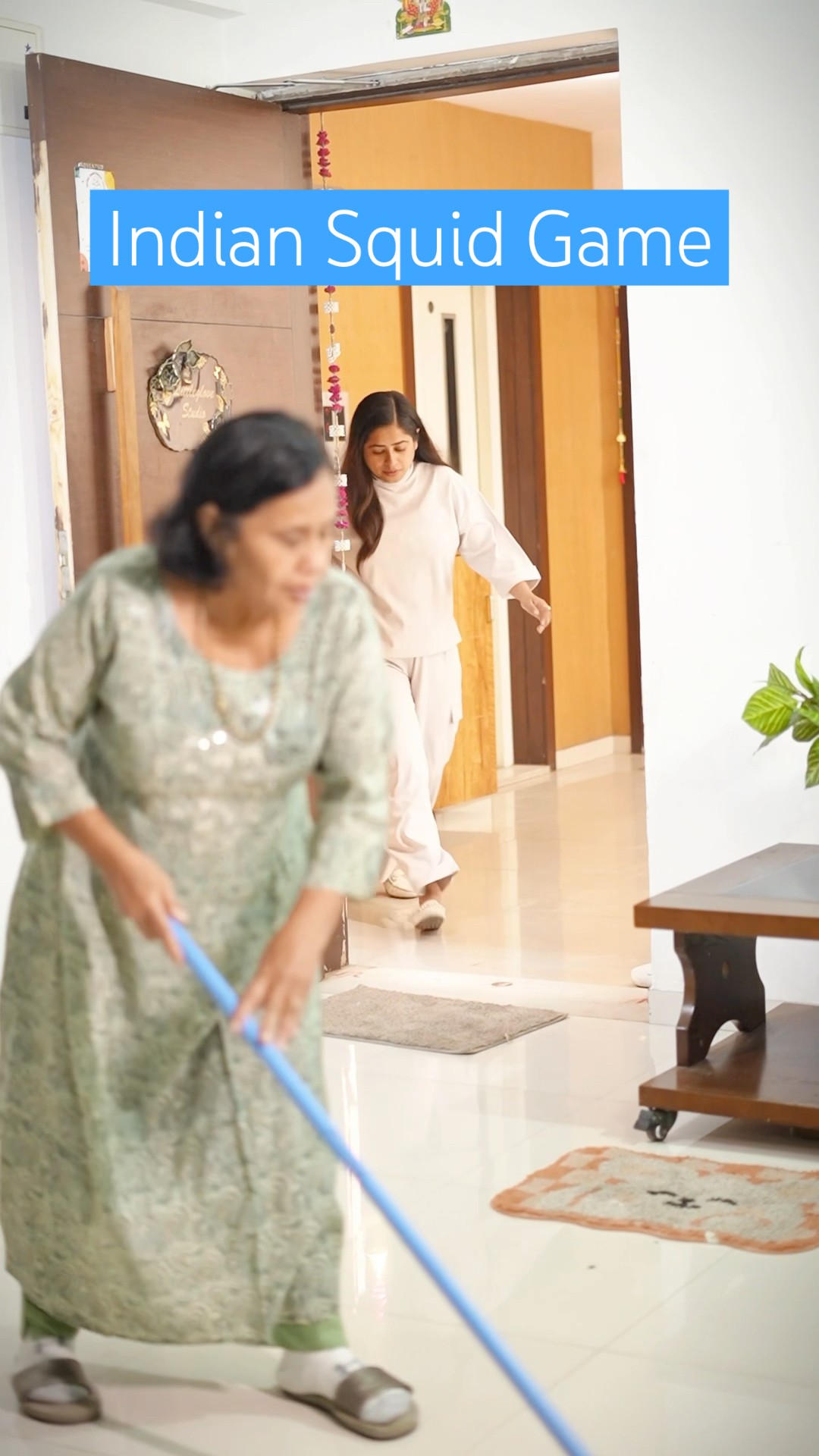 India ke ghar me pocha time = Squid game??‍♀️ #littleglove #squidgame #mummycomedy #Shorts #Spoof