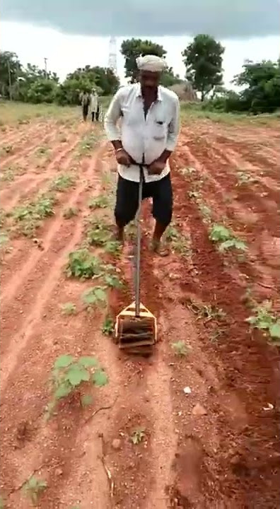 Farm-Cult Manual Roller Weeder