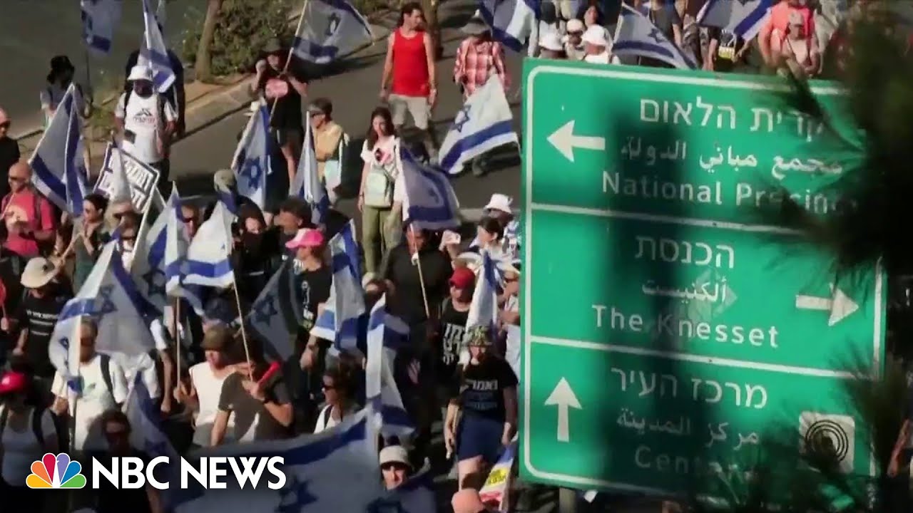 Crowds of protesters march to Jerusalem in effort to stop Netanyahu’s plan to weaken Supreme Court