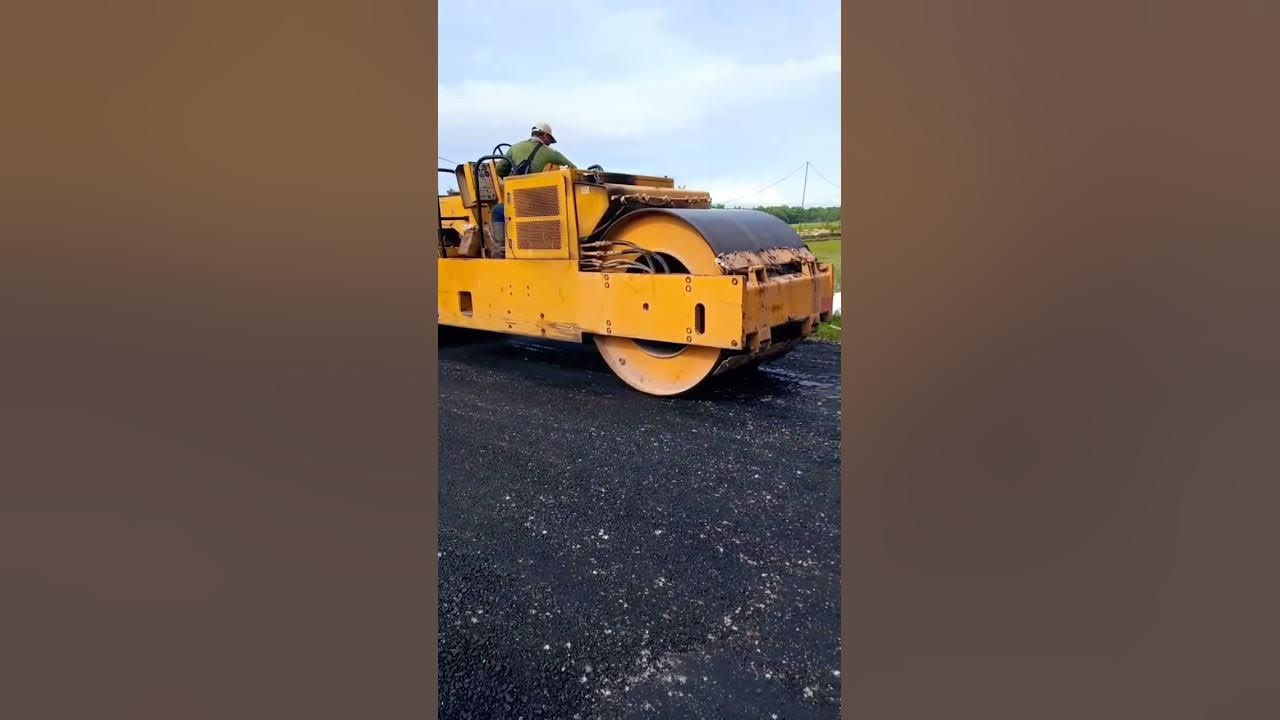 Tandem Roller Memadatkan Aspal #asphalt #shorts