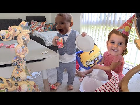Video: Caines Arcade: En Ni-åringens Pappdrømmeland Og En Fantastisk Overraskelse