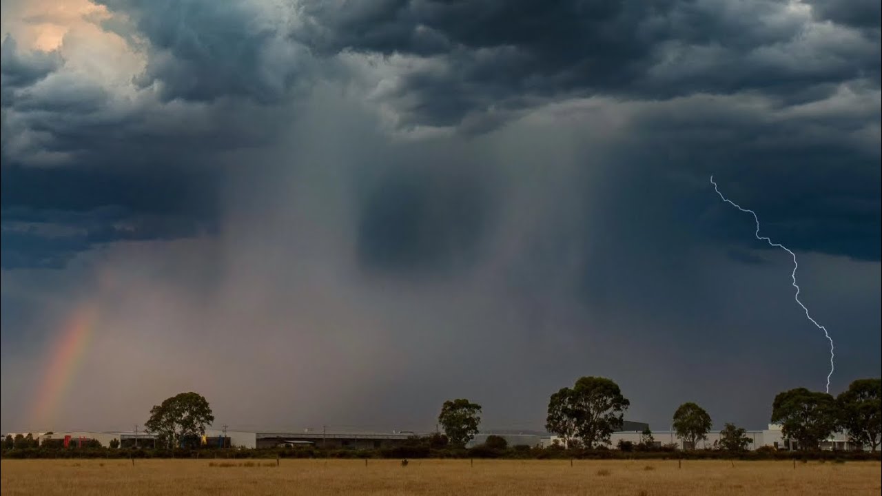 THUNDERSTORMS OVER THE CENTRAL RANGES - 22.02.2024 - YouTube