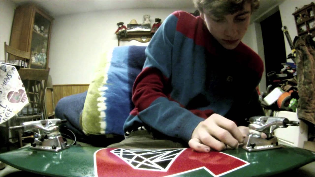 How to set up a skateboard