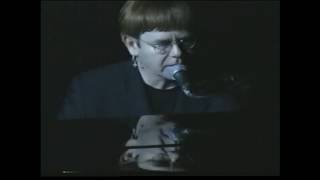 Blue Eyes - Elton John (Solo) - Live in New York 1998