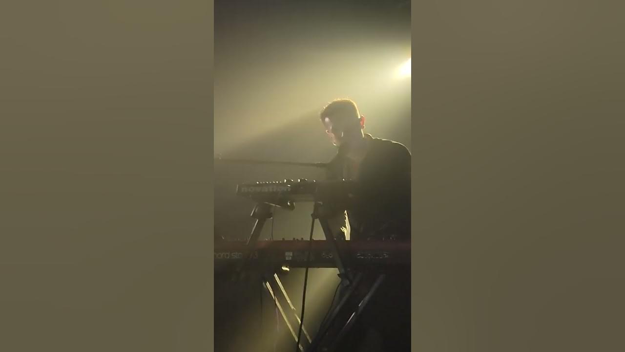 больше не полетаем nю. полетать полетать. больше не полетаем. больше не полетаем юрий николаенко. таем больше не полетаем май оказался краем.