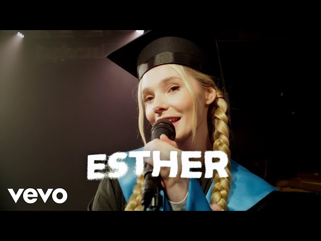 Esther Graf - esther (Offizielles Video) class=