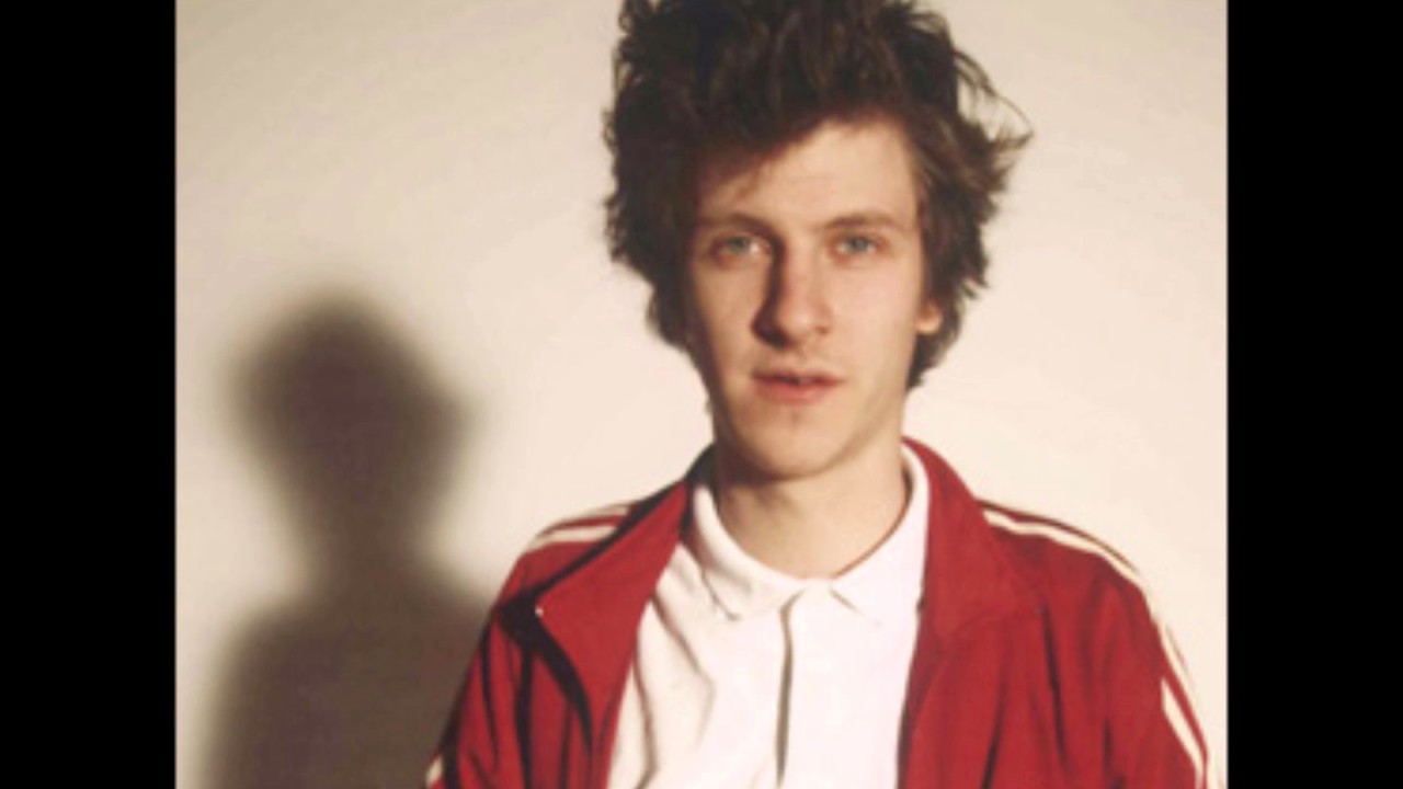 Jamie T - St Christopher (Acoustic) auf YouTube ansehen Jamie T - St Christopher (Acoustic) auf YouTube ansehen